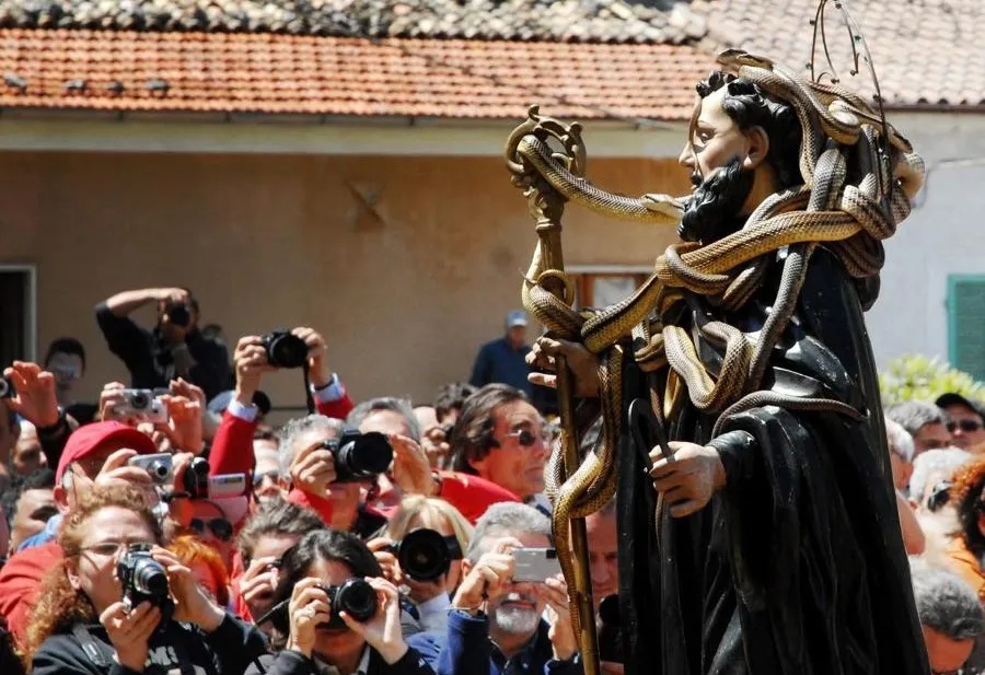 serpenti presenti alla festa del patrono